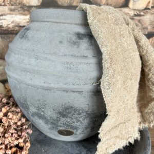 Bolvase with Lines Stone Black Ø30xH27