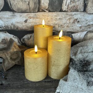 Stompkaars rustiek LED goud Ø7,5x8cm